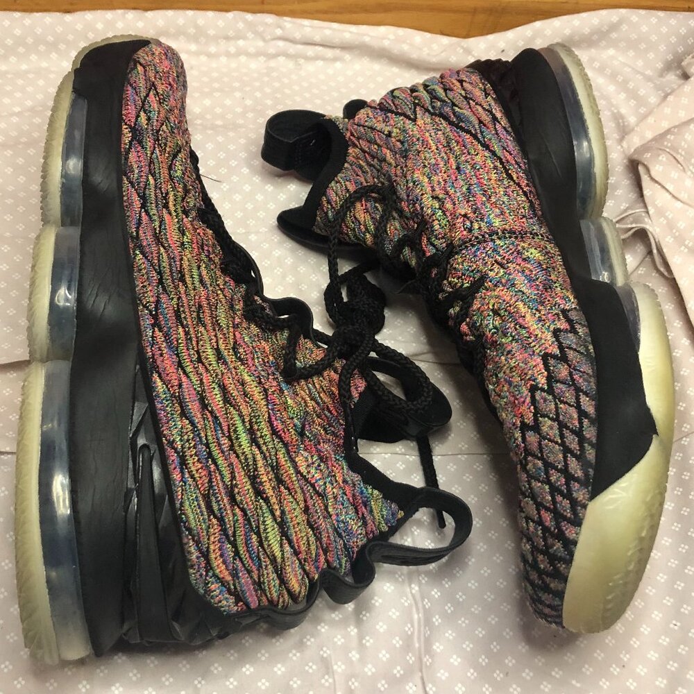 LeBron 15 Fruity Pebble Black – Size 11.5